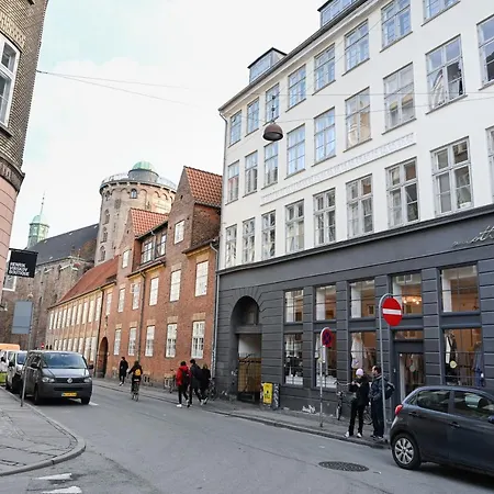 Sanders Tower - Chic Two-bedroom In Charming * Copenhagen