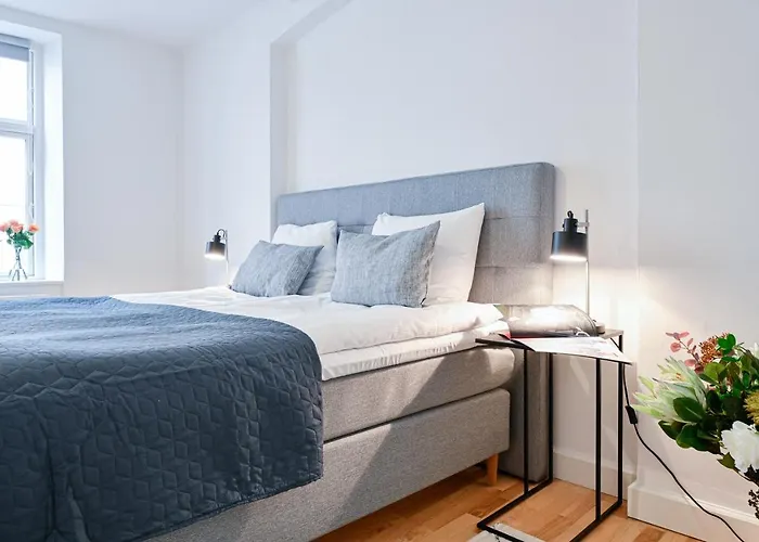 Sanders Tower - Chic Two-bedroom In Charming * Copenhagen